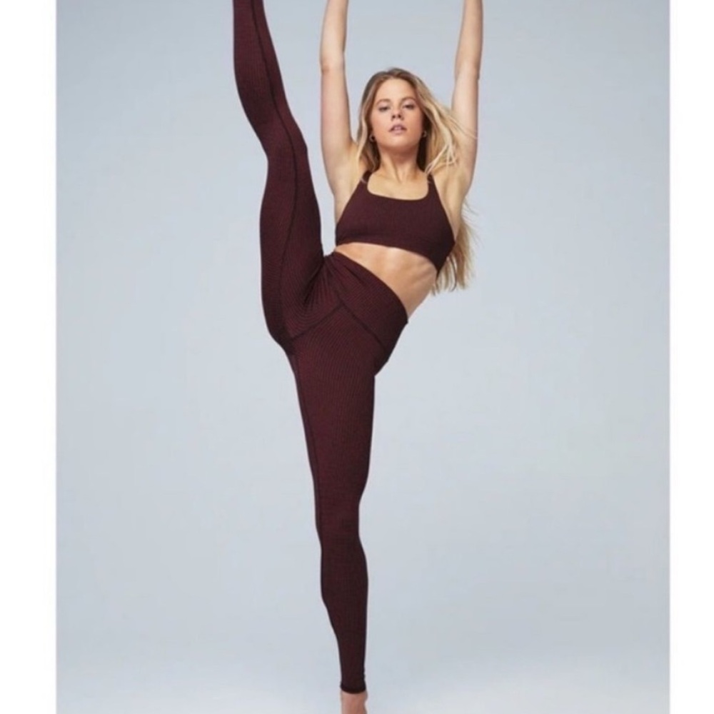 ALO Yoga Houndstooth Leggings & Sports Bra Set